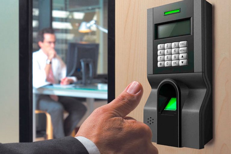 control-de-acceso-biometrico