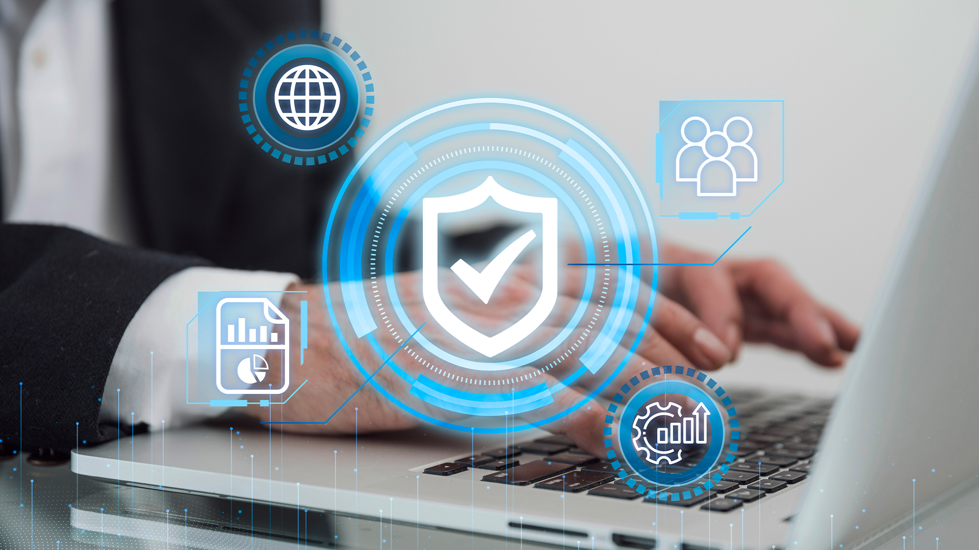 Conoce la importancia de la ciberseguridad en tu negocio: amenazas comunes, SOC, prevención y beneficios que mejoran tu competitividad.