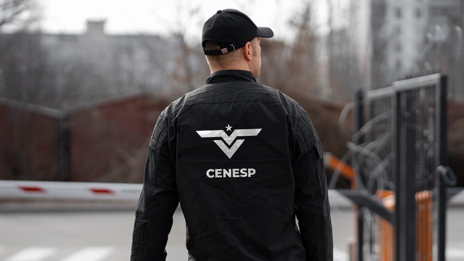 Contrata guardias intramuros efectivos: conoce tipos de vigilancia, perfil requerido y elementos esenciales para una seguridad sólida.